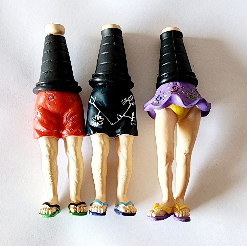 Wine Bottle Stopper Set. Ceramic Vintage.